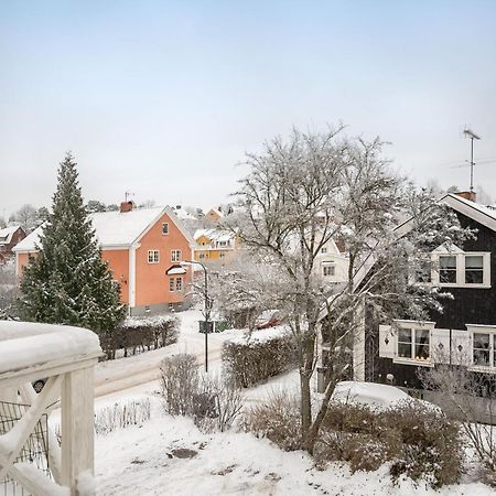 Central Beautiful Modern Accommodation Near Stockholm City Exterior photo