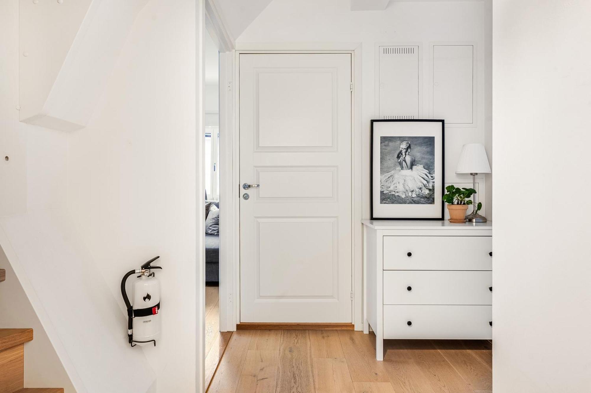 Central Beautiful Modern Accommodation Near Stockholm City Exterior photo